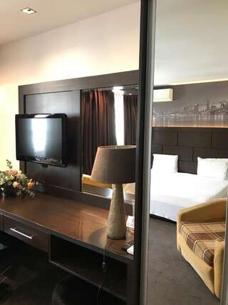 Отель Hotel Kardinal Благоевград Стандартный двухместный номер с 1 кроватью или 2 отдельными кроватями-5