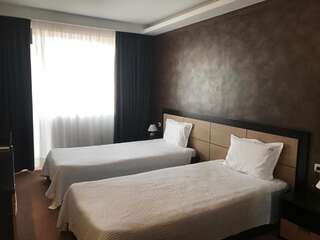 Отель Hotel Kardinal Благоевград Стандартный двухместный номер с 1 кроватью или 2 отдельными кроватями-10